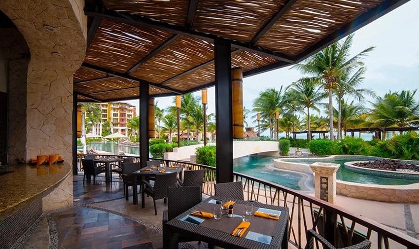 Bites & Grill at Villa del Palmar Cancun Resort